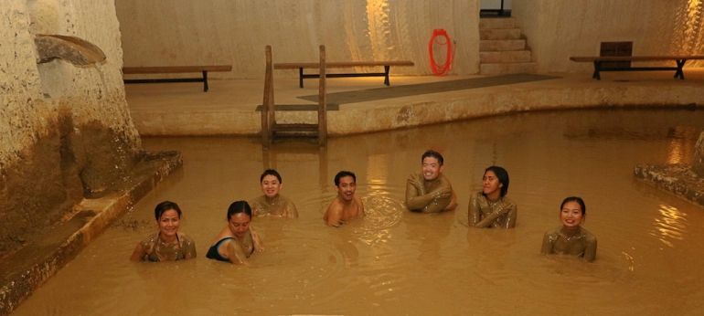 Çamur banyo Kapadokya da