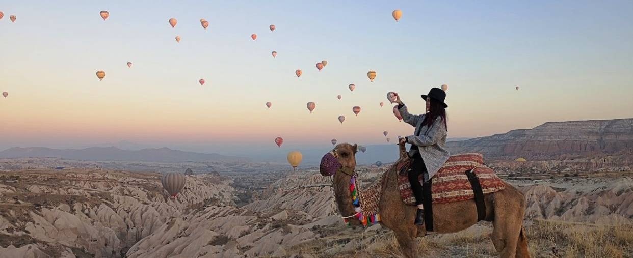 Dawn Camel Safari Balloon Watching Tour Cappadocia